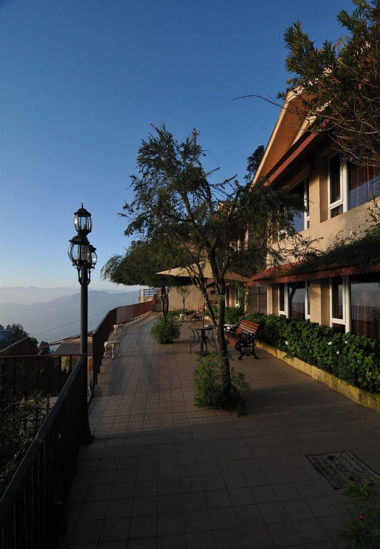 Club Mahindra Mussoorie Hotel Екстериор снимка